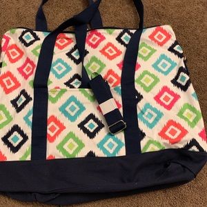 Overnight bag by thirty one